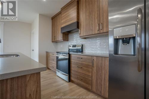 25 Duskridge Road, Chatham, ON - Indoor Photo Showing Kitchen