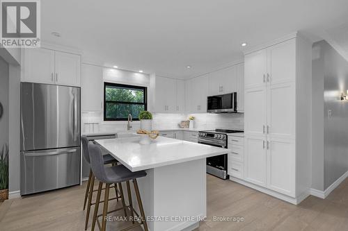 23 Millwood Road, Erin, ON - Indoor Photo Showing Kitchen With Stainless Steel Kitchen With Upgraded Kitchen