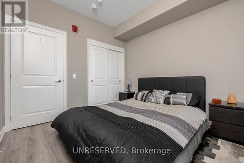 207 - 10 Esplanade Lane, Grimsby, ON - Indoor Photo Showing Bedroom