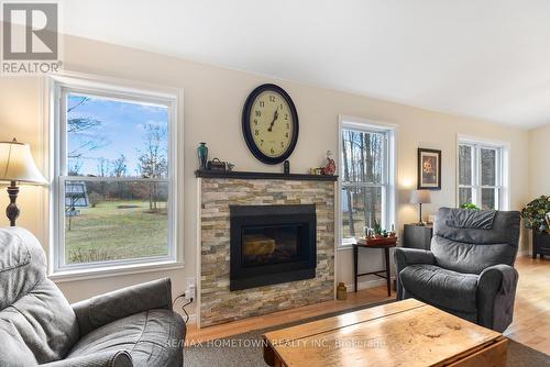 5 Montgomery Road, Elizabethtown-Kitley, ON - Indoor Photo Showing Living Room With Fireplace