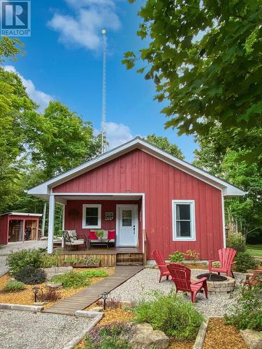 5 Montgomery Road, Elizabethtown-Kitley, ON - Outdoor With Deck Patio Veranda