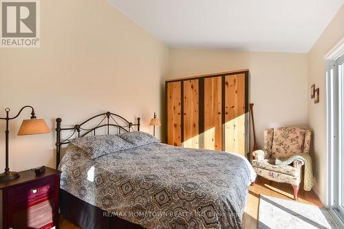 5 Montgomery Road, Elizabethtown-Kitley, ON - Indoor Photo Showing Bedroom