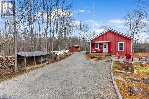 5 Montgomery Road, Elizabethtown-Kitley, ON - Outdoor With Deck Patio Veranda