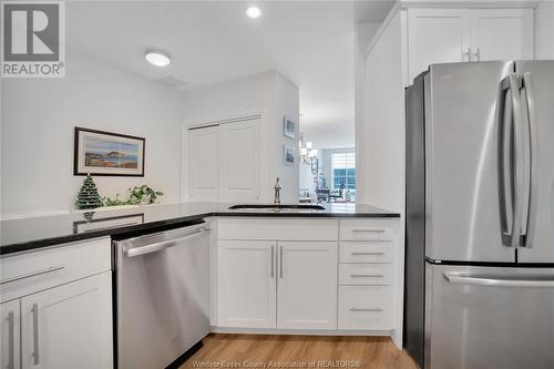 34 Boblo Island Boulevard Unit# 108, Amherstburg, ON - Indoor Photo Showing Kitchen