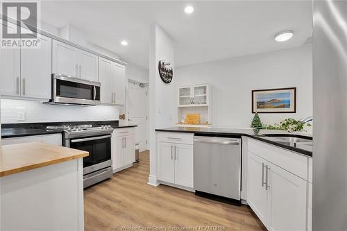 34 Boblo Island Boulevard Unit# 108, Amherstburg, ON - Indoor Photo Showing Kitchen