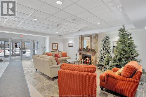 34 Boblo Island Boulevard Unit# 108, Amherstburg, ON - Indoor Photo Showing Living Room With Fireplace