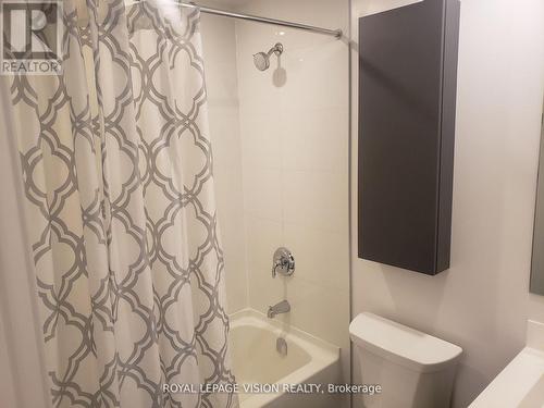 619 - 50 O'Neill Road, Toronto, ON - Indoor Photo Showing Bathroom