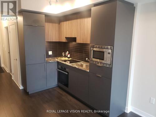 619 - 50 O'Neill Road, Toronto, ON - Indoor Photo Showing Kitchen With Upgraded Kitchen