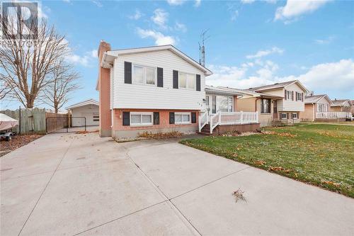 149 Templeton Crescent, St Clair, ON - Outdoor With Facade