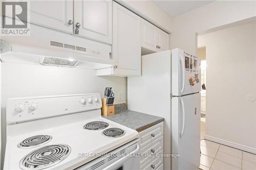 1 - 819 Macodrum Drive, Brockville, ON - Indoor Photo Showing Kitchen