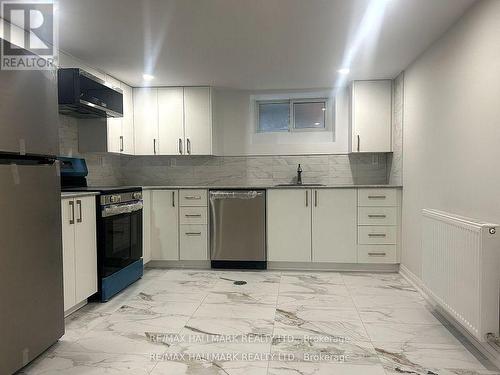 Lower - 100 Lawton Boulevard, Toronto, ON - Indoor Photo Showing Kitchen