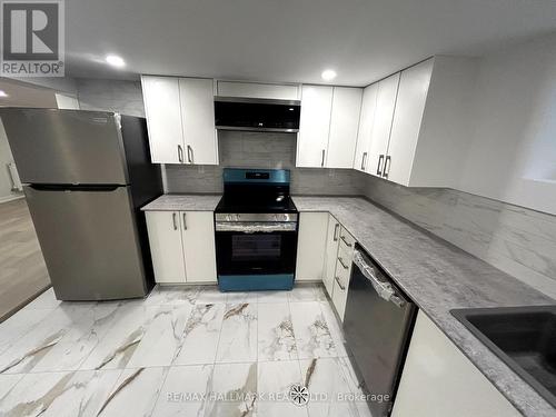 Lower - 100 Lawton Boulevard, Toronto, ON - Indoor Photo Showing Kitchen