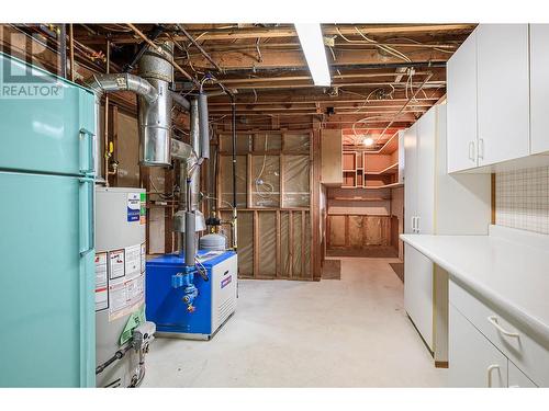 939 Mcmurdo Drive, Kamloops, BC - Indoor Photo Showing Basement