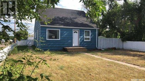 278 Coteau Street W, Moose Jaw, SK - Outdoor