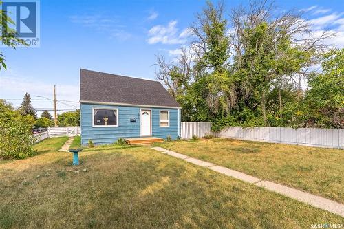 278 Coteau Street W, Moose Jaw, SK - Outdoor