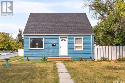 278 Coteau Street W, Moose Jaw, SK - Outdoor