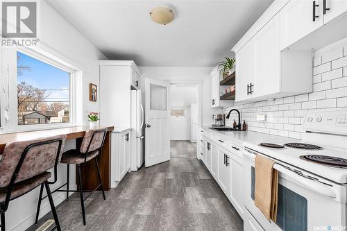 278 Coteau Street W, Moose Jaw, SK - Indoor Photo Showing Kitchen