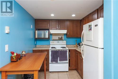 Downstairs unit kitchen - 22 Dover Court, North Bay, ON - Indoor Photo Showing Kitchen