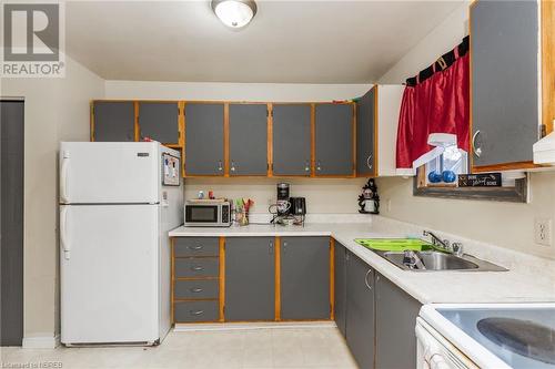 22 Dover Court, North Bay, ON - Indoor Photo Showing Kitchen