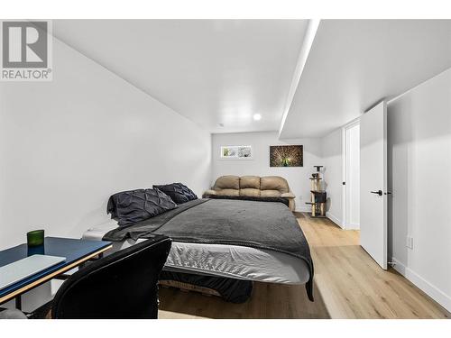 715 Franklin Road, Kamloops, BC - Indoor Photo Showing Laundry Room