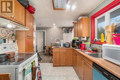 52 Glenridge Road, Ottawa, ON - Indoor Photo Showing Kitchen