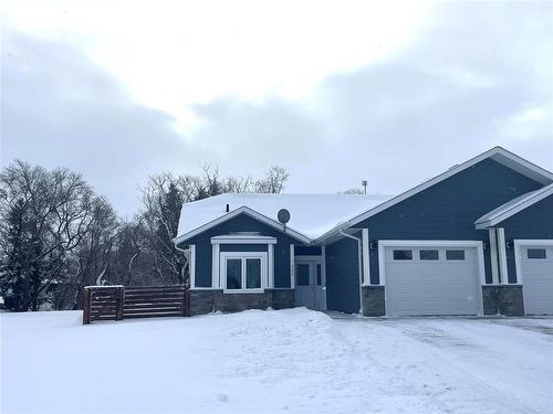 302 Clement Drive, Russell, MB - Outdoor With Facade