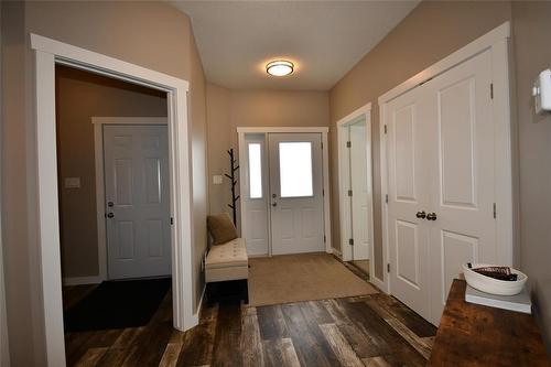 302 Clement Drive, Russell, MB - Indoor Photo Showing Other Room