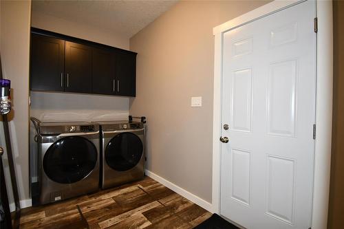 302 Clement Drive, Russell, MB - Indoor Photo Showing Laundry Room