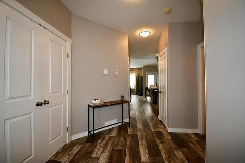 302 Clement Drive, Russell, MB - Indoor Photo Showing Other Room