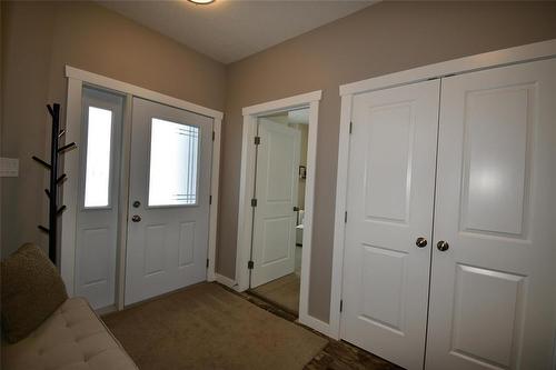 302 Clement Drive, Russell, MB - Indoor Photo Showing Other Room