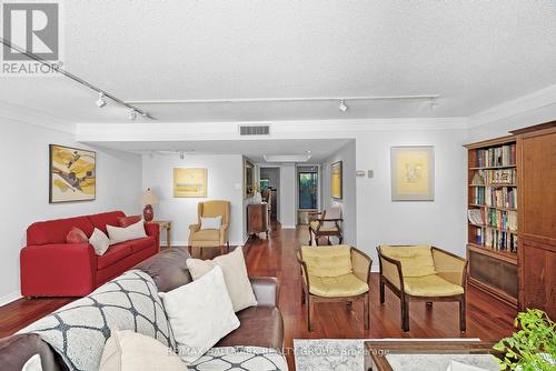 2 - 140 Rideau Terrace, Ottawa, ON - Indoor Photo Showing Living Room