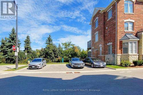 141 - 1331 Major Mackenzie Drive W, Vaughan, ON - Outdoor