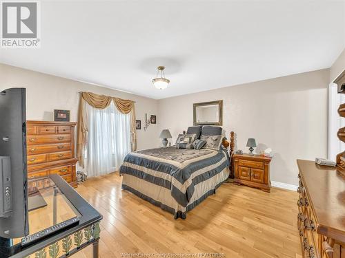 18 Shawnee Court, Leamington, ON - Indoor Photo Showing Bedroom