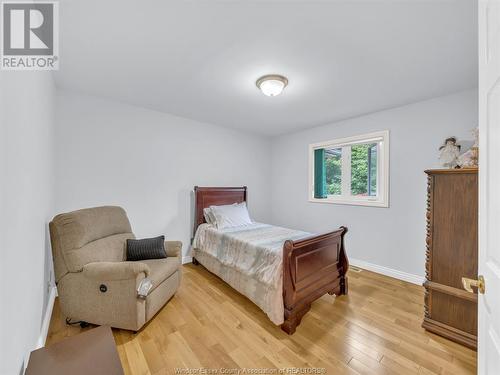 18 Shawnee Court, Leamington, ON - Indoor Photo Showing Bedroom