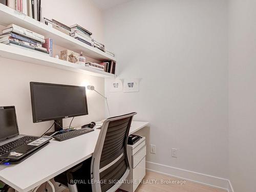 1610-120 Homewood Ave, Toronto, ON - Indoor Photo Showing Office