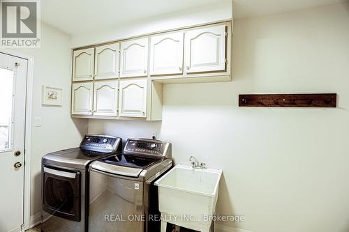 621 Winterton Way, Mississauga, ON - Indoor Photo Showing Laundry Room