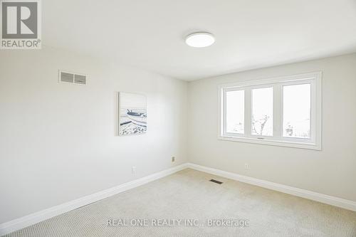 621 Winterton Way, Mississauga, ON - Indoor Photo Showing Other Room