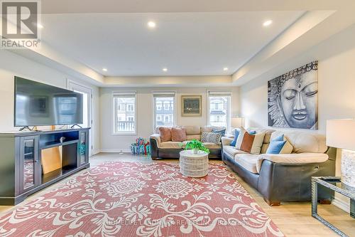 3075 Harebell Gate, Oakville, ON - Indoor Photo Showing Living Room