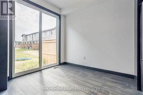 5 Pelican Lane, Hamilton, ON - Indoor Photo Showing Other Room