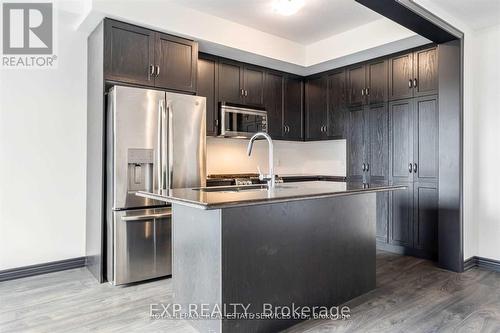 5 Pelican Lane, Hamilton, ON - Indoor Photo Showing Kitchen With Stainless Steel Kitchen