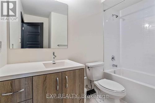 5 Pelican Lane, Hamilton, ON - Indoor Photo Showing Bathroom