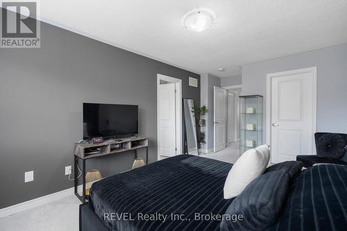 39 Sparkle Drive, Thorold (560 - Rolling Meadows), ON - Indoor Photo Showing Bedroom