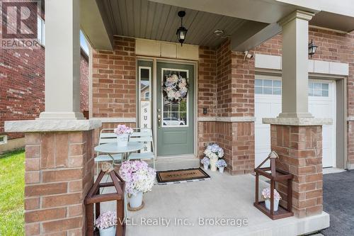 39 Sparkle Drive, Thorold (560 - Rolling Meadows), ON - Outdoor With Deck Patio Veranda