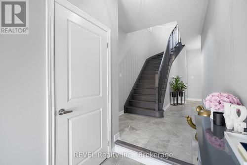 39 Sparkle Drive, Thorold (560 - Rolling Meadows), ON - Indoor Photo Showing Other Room