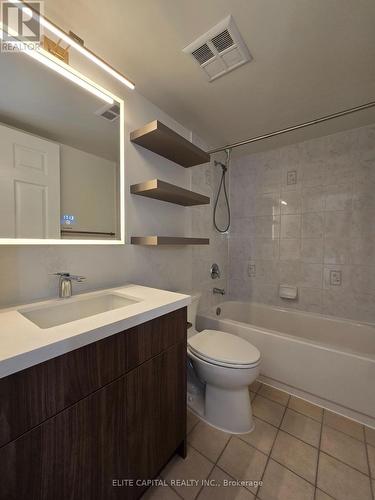 1109 - 5500 Yonge Street, Toronto, ON - Indoor Photo Showing Bathroom