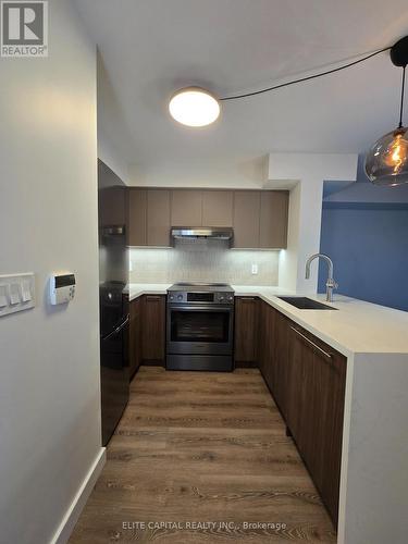 1109 - 5500 Yonge Street, Toronto, ON - Indoor Photo Showing Kitchen