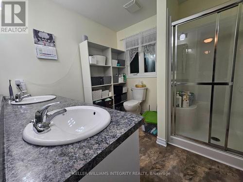 42 Code Crescent, Smiths Falls, ON - Indoor Photo Showing Bathroom