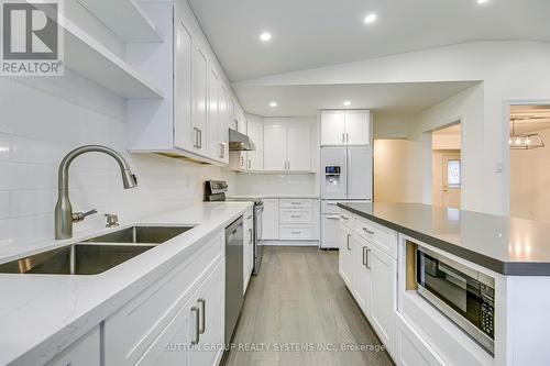 3440 Warley Court, Mississauga, ON - Indoor Photo Showing Kitchen With Double Sink With Upgraded Kitchen