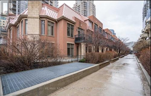 320 - 330 Princess Royal Drive, Mississauga, ON - Outdoor With Balcony