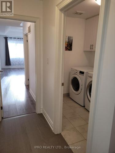 47 Brushwood Drive, Brampton, ON - Indoor Photo Showing Laundry Room